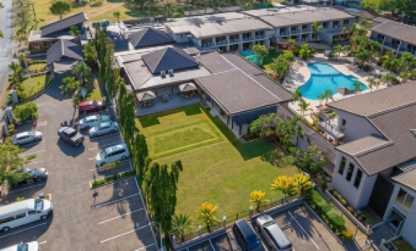 Tanoa Waterfront Hotel