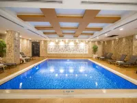 Sunprime C-Lounge Hotels near Cleopatra's Beach