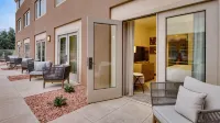 Aiden by Best Western @ Scottsdale North - parking