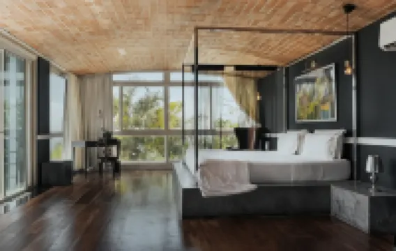 La Suite by Dussol