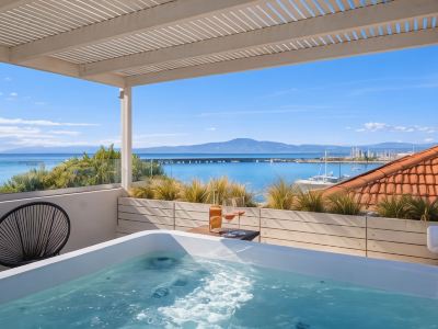 Panellinion Luxury Rooms
