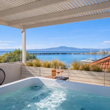 Panellinion Luxury Rooms