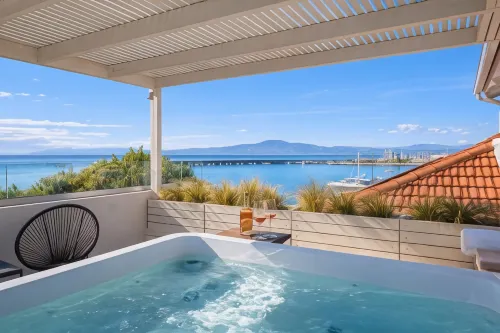 Panellinion Luxury Rooms - 3-Star