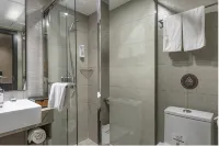 Homeinn Plus Hotel (Shanghai Sinan Road Huaihai Middle Road Subway Station) Hotels near Fuxing Plaza
