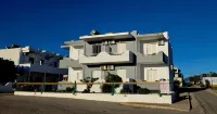Yiannis Apartments