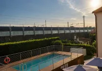 Petit Hotel - Pools