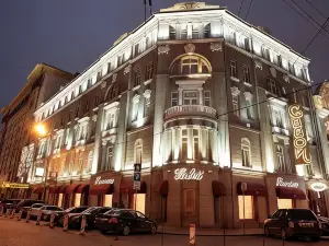 Savoy Hotel