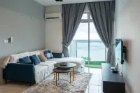 Perfect Seaview Sunset- 3BR @ Meridin Bayvue