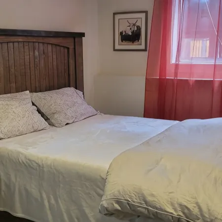 3-bedroom house in gorgeous Libby with WiFi, AC. Book your stay now Hotels in Libby