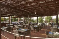 Melia Dunas Beach Resort & Spa - Bãi đậu xe