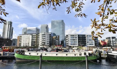 Fraser Place Canary Wharf