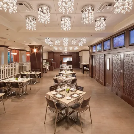 Embassy Suites by Hilton Boston Waltham