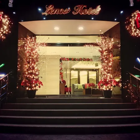 Lenox Hotel