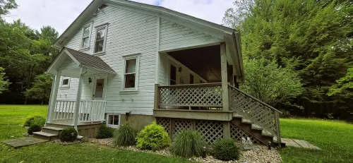 Cozy, Private 3 Br Get-Away Near Clarion. Long Term Stays Welcome. Pet-Friendly! - Homestays