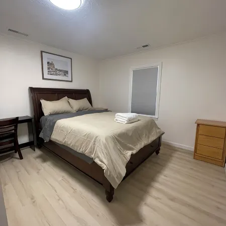Newly Renovated Luxury 3-Bed 2-Bath Home with Easy Airport Access