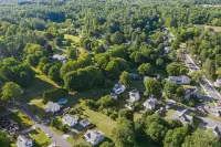 Sun Filled Lenox Retreat - Minutes to Tanglewood!