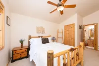 Cozy Cabin in Stanley Basin!