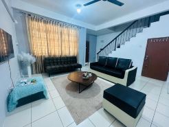 Macagawa Homestay