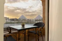 Pyramids Land Hotel