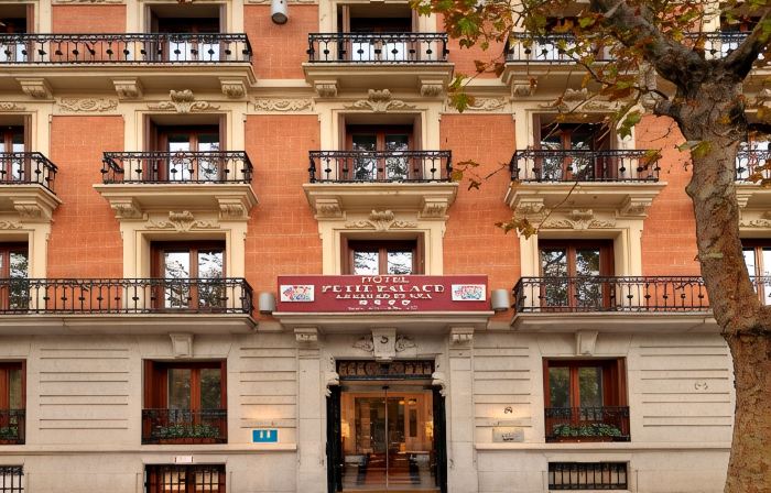 Petit Palace Lealtad Plaza