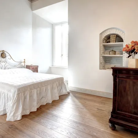Palazzo Bichi Ruspoli-Historical Res, near Campo Square and close to everything