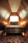 NEW Cozy Owl A-Frame: Cabin with Epic Mountain Views Featured on HGTV - Chalets