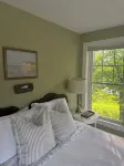 Lush Coastal Downtown Home - Beaches & Shopping