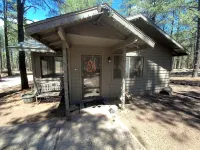 Secluded, Historic Wrigley Ranch Cabin- Pine Forest- 25 Acres Near Grand Canyon - 3-stjärniga