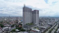 2 Bedrooms luxury at Vida View Apartement Makassar by Cua - Pools
