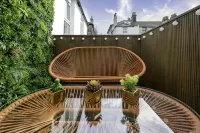 Stunning modern space in Hove & free parking. - 4-Star