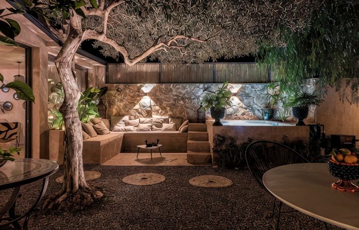 Dependance Armonia, with garden and jacuzzi just 100 meters from the sea