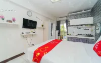 Redliving Apartemen Cinere Resort - Gold Room