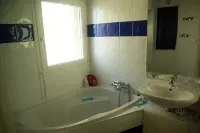 Appartement en Bord de Mer,beau Balcon, Plages,sentiers et Commerces à Proximité - 2성급
