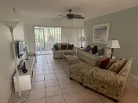 Naples Hide a Way Condo - Special Pricing for October 2025 렐리 호텔