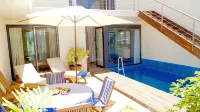 Villa with private pool and free WiFi, close to the sea, protected courtyard - Private Pools