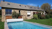 La Grange de La Tuilerie, Gîte Tout Confort Avec Piscine, à 7 km d' Uzerche - บังกะโล