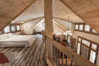 MTNLUX Guest House_Creekside Sauna and Hot tub - 5-Star