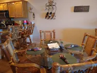 NEW! Waterfront 2 BR, 2 BA on Steinhatchee River, private boat slip,WiFi, dog ok
