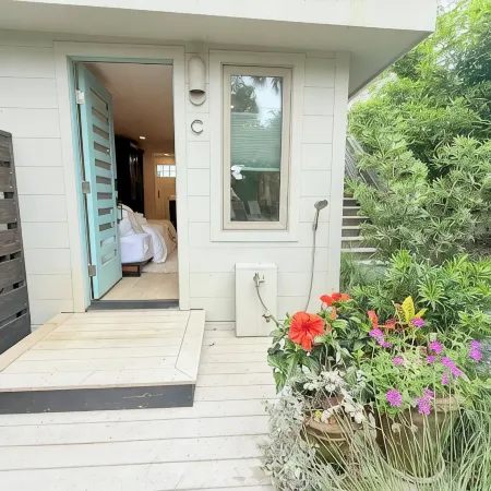 Cozy & Charming Studio Apartment on Folly Beach
