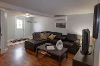 Nautical Themed one bedroom fully equipped apartment. - Wifi
