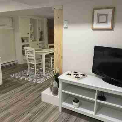 Gertie's Nook: Charming Private Studio Space close to everything! Others