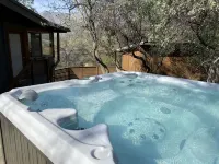 STUNNING VIEWS, CRISP IMMACULATE MOUNTAIN TOP HOME WITH HOT TUB - Balkoner