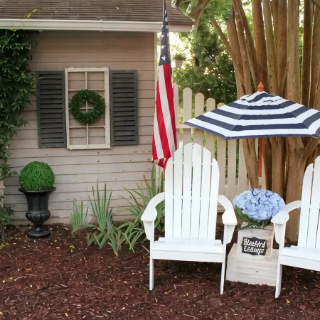 Bluebird Cottage in the Heart of Historic Downtown Franklin
