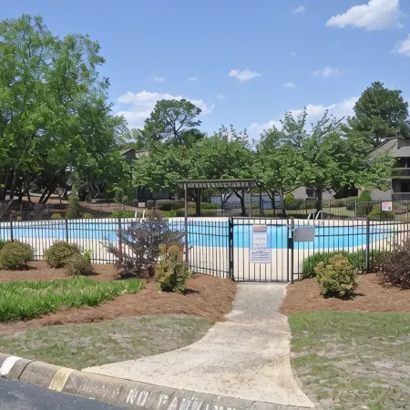 Perfect for families! Pool and year round lake views.