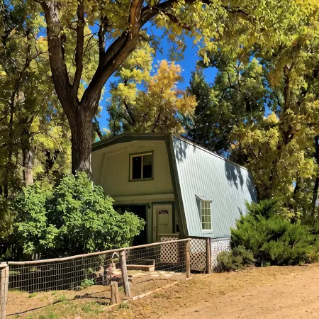 Cozy Cottage in secluded canyon--Perfect Zion and Bryce Getaway