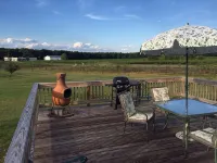 Unwind and Relax at Vineyard with Hot Tub and Massage On Site!