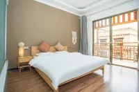Hailuogou Scenic Area Late Guest Homestay (Moxi Ancient Town) - 2-نجوم
