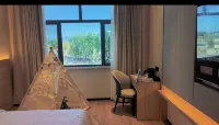 Jifeng Hotel (Jinghe Toto Branch)