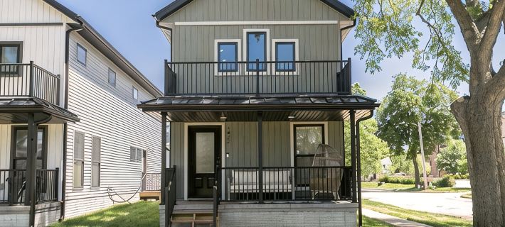 Burnett Cottage OG Cedar Rapids Downtown Ξενοδοχεία στην πόλη Cedar Rapids
