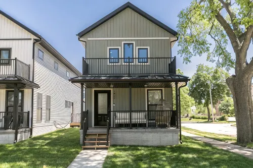 Burnett Cottage OG Cedar Rapids Downtown